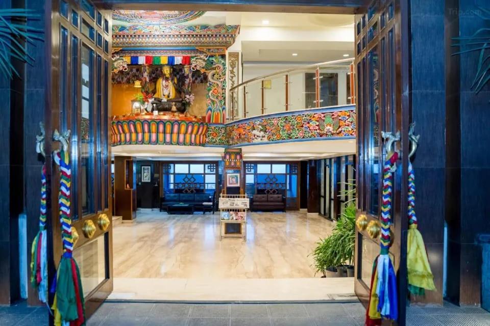 Hotel Due Pond Near Palzor Stadium Gangtok Exterior photo